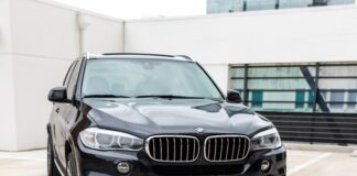 BMW X5 z USA – niemiecka ikona z metryką „Made in South Carolina”
